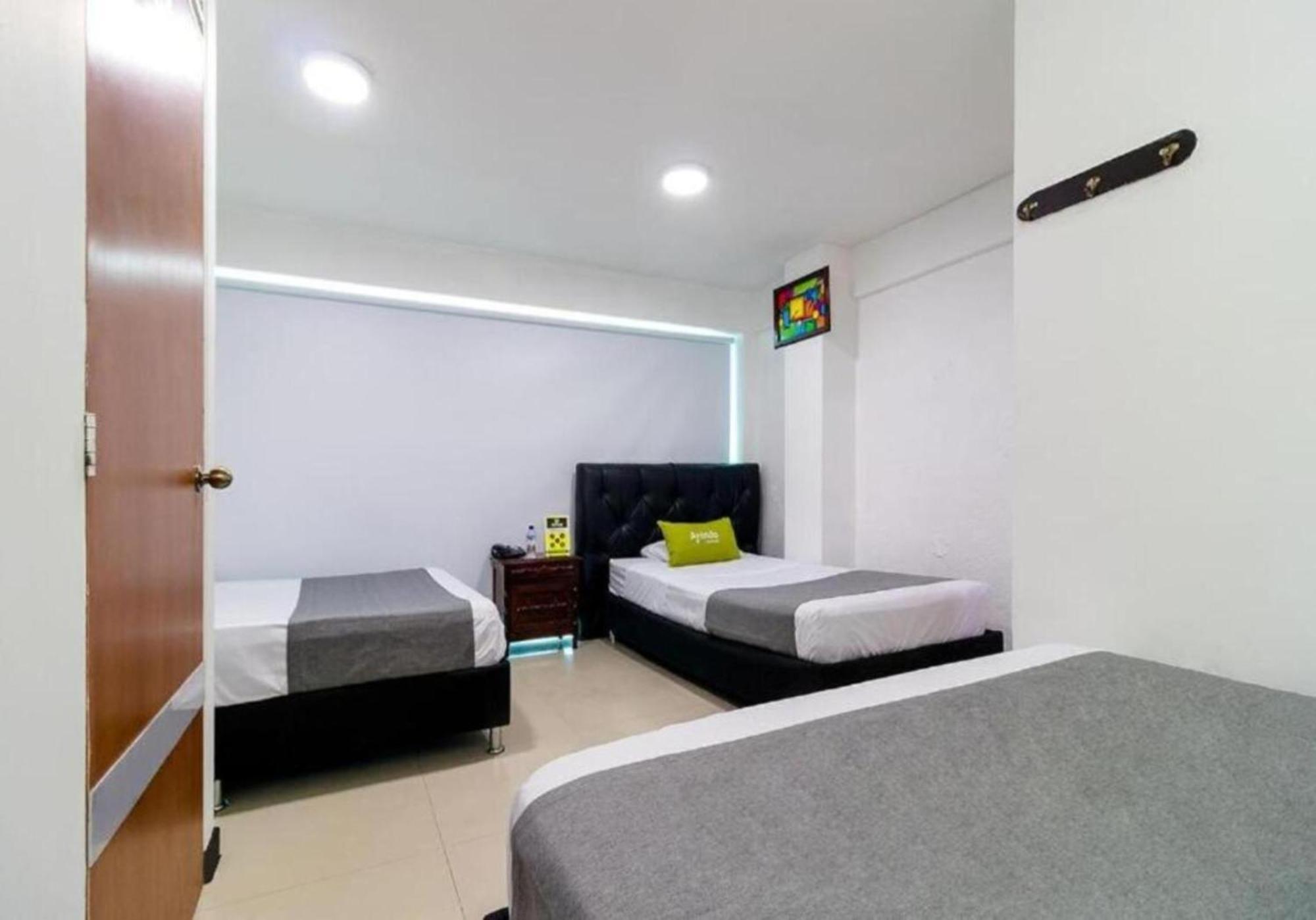 Отель Bogota Elite Экстерьер фото