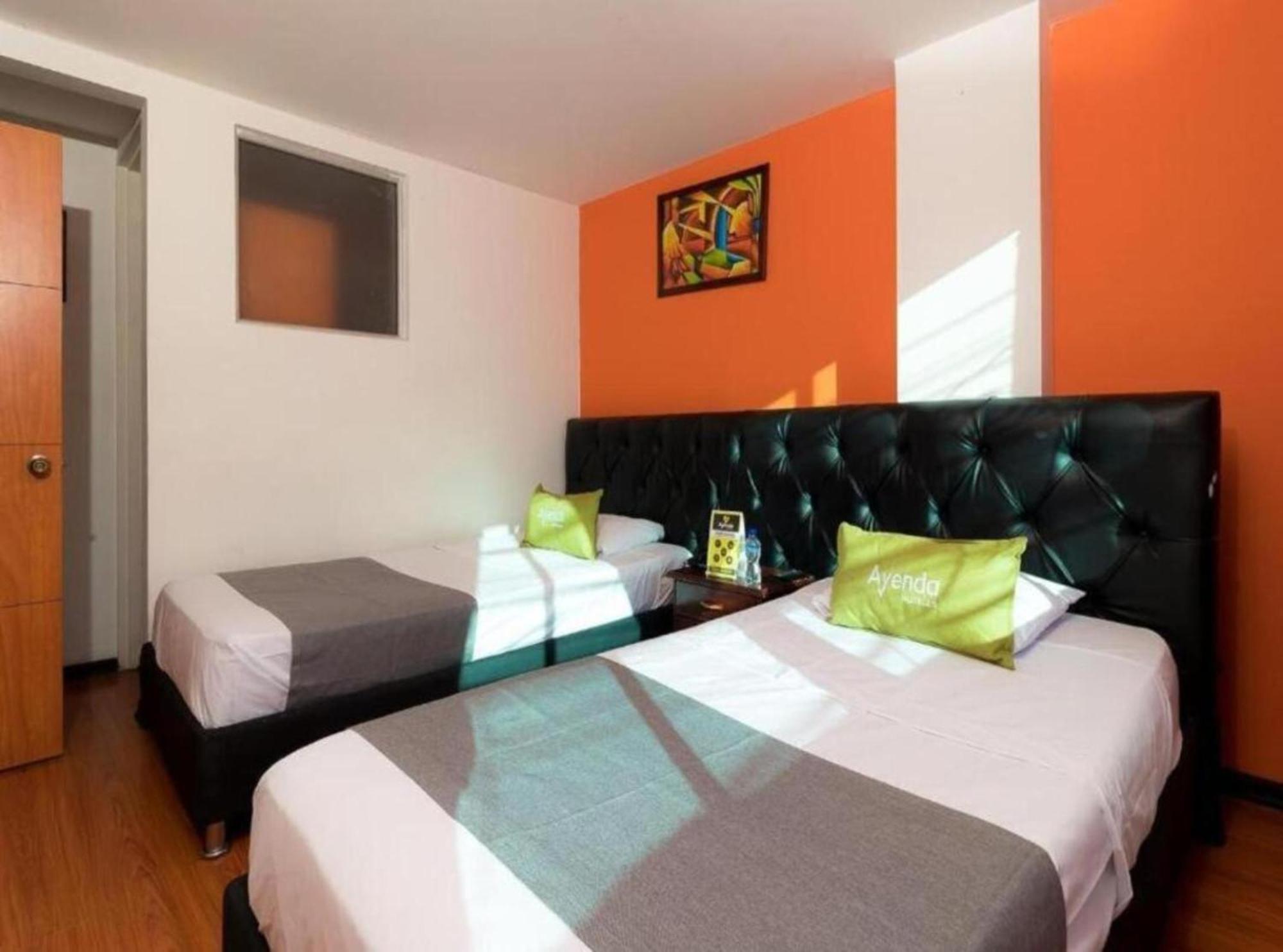 Отель Bogota Elite Экстерьер фото
