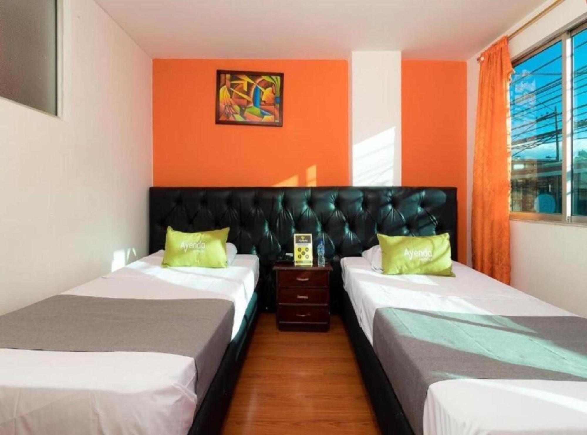Отель Bogota Elite Экстерьер фото